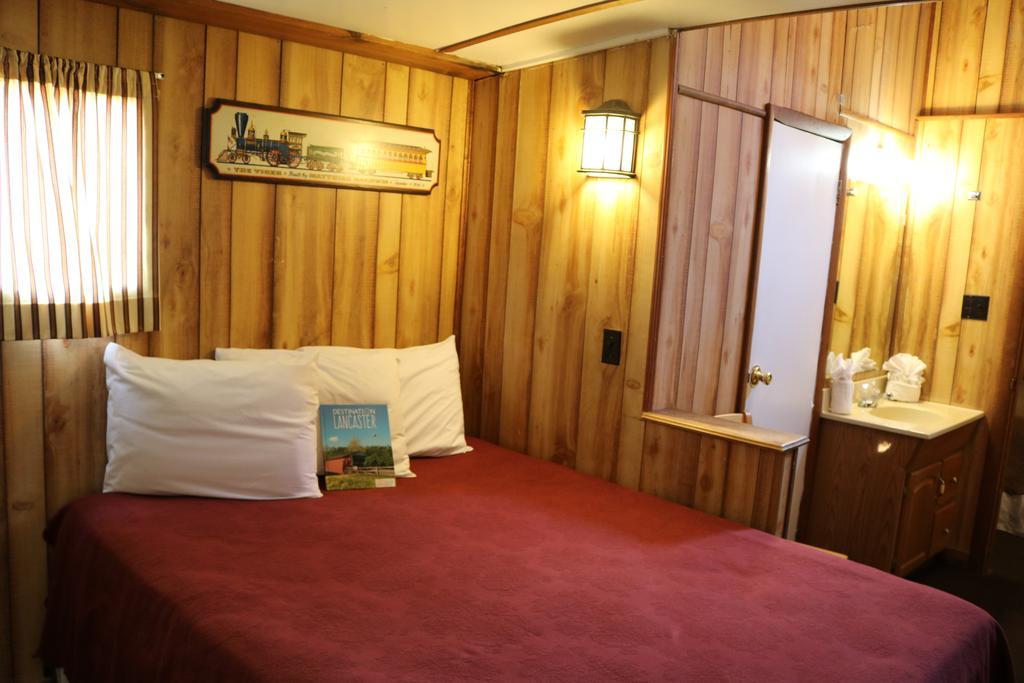 Red Caboose Motel & Restaurant Ronks Zewnętrze zdjęcie