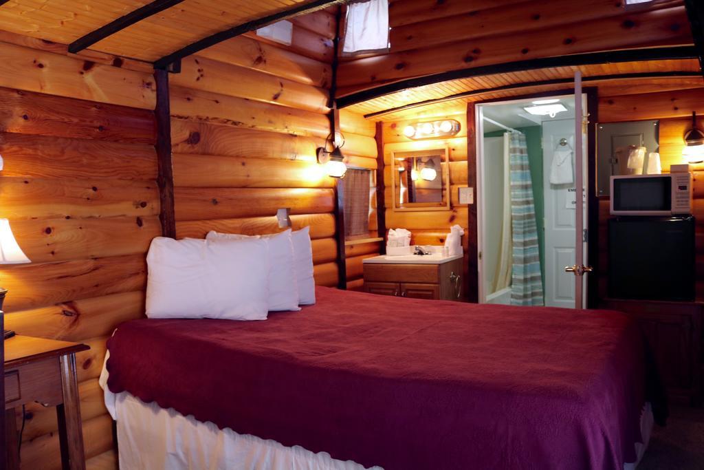 Red Caboose Motel & Restaurant Ronks Zewnętrze zdjęcie