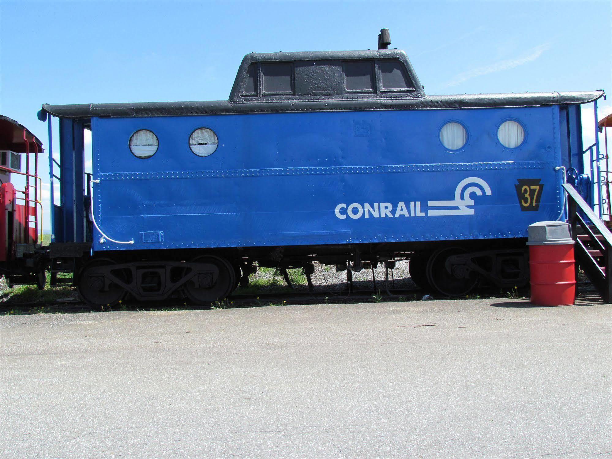 Red Caboose Motel & Restaurant Ronks Zewnętrze zdjęcie